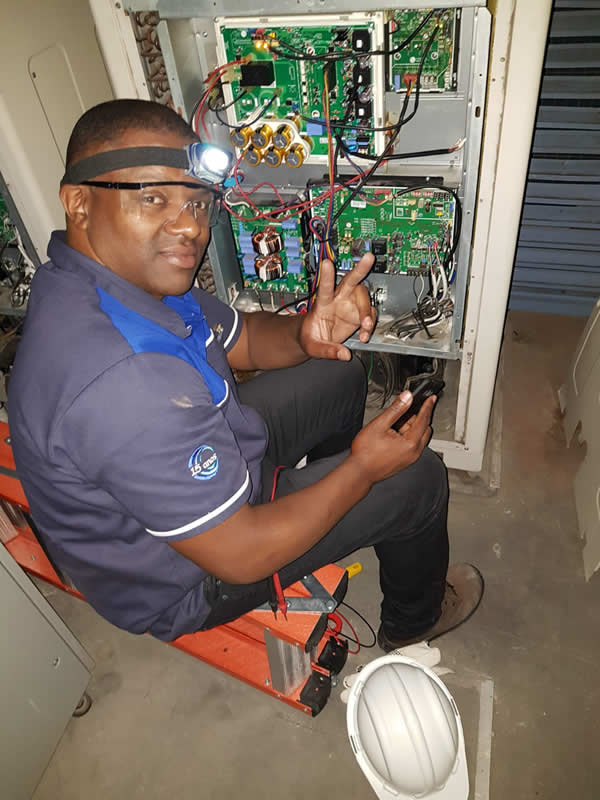 Foto de Instalação e Manutenção de Sistemas VRF